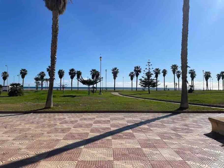 Apartmán Moderna Y Alegre Vivienda Junto Al Mar . Roquetas de Mar Exteriér fotografie